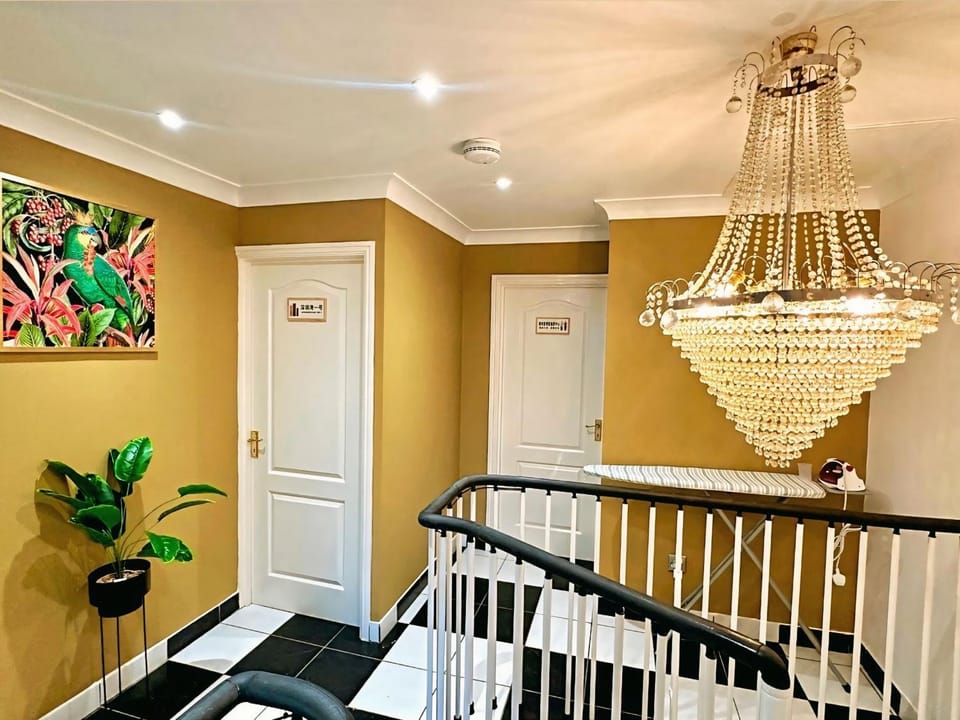 Property building, View (from property/room), Decorative detail