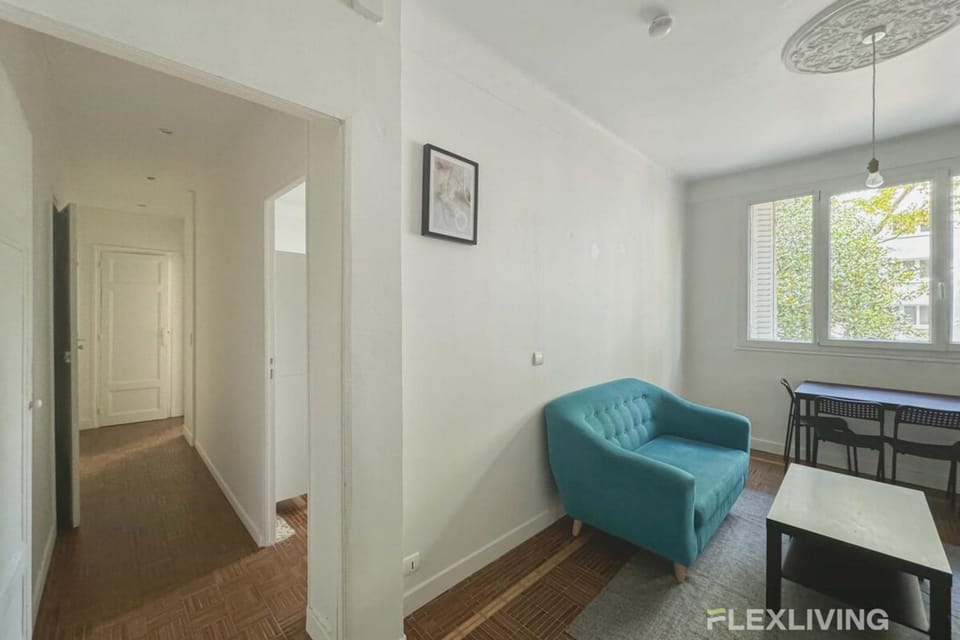 Flexliving - whole flat - Verdun Apartment in Paris