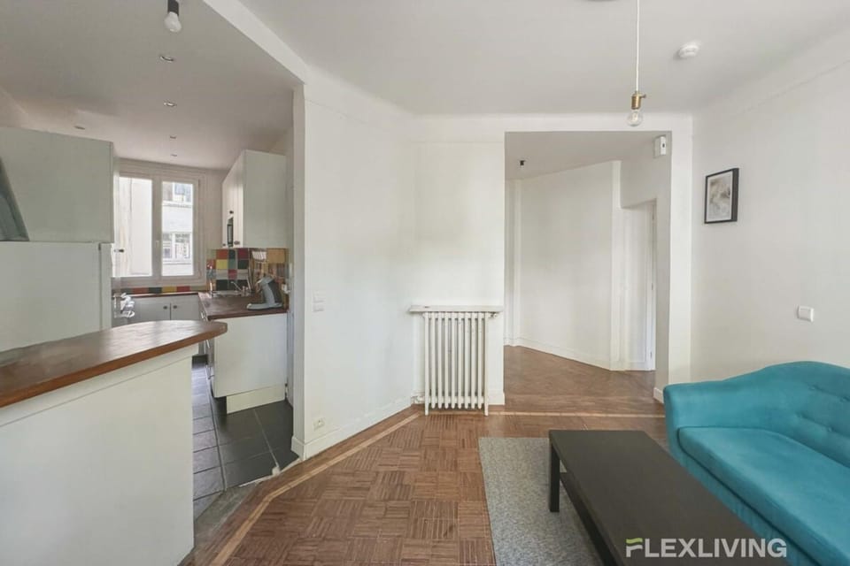 Flexliving - whole flat - Verdun Apartment in Paris