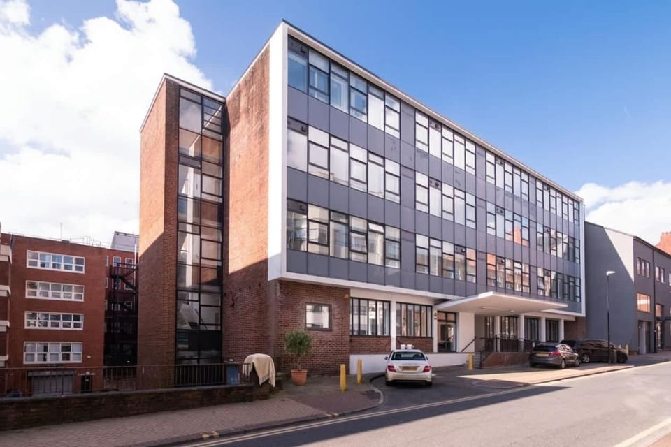 Fantastic Central Preston 1 Bedroom Apartment Apartment in Preston