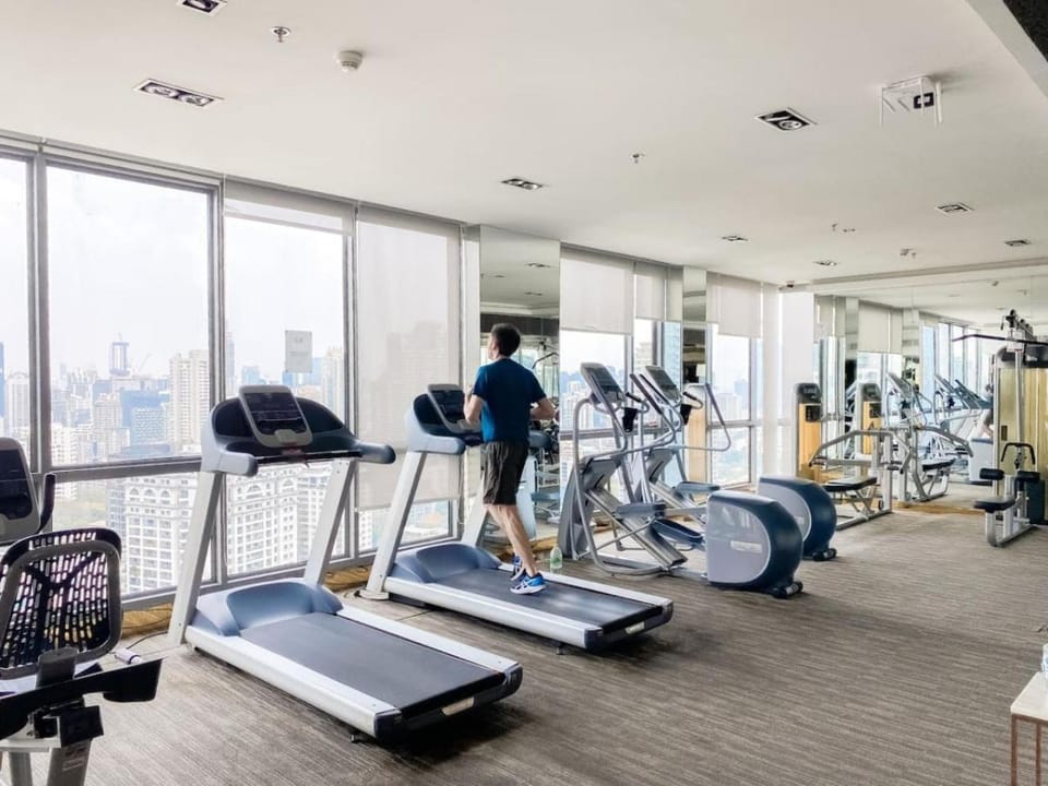 Stylish Modern 1BR - BTS Phrom Phong - Ultra Fast WiFi Apartment in Bangkok