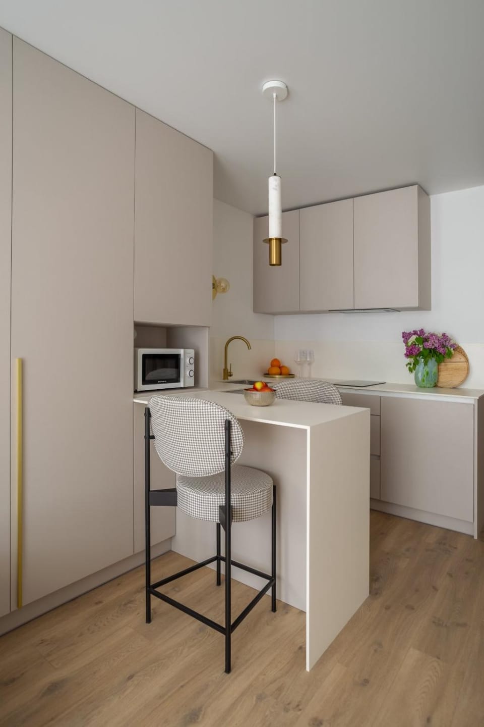 Kitchen or kitchenette, Dining area, pet friendly, stove