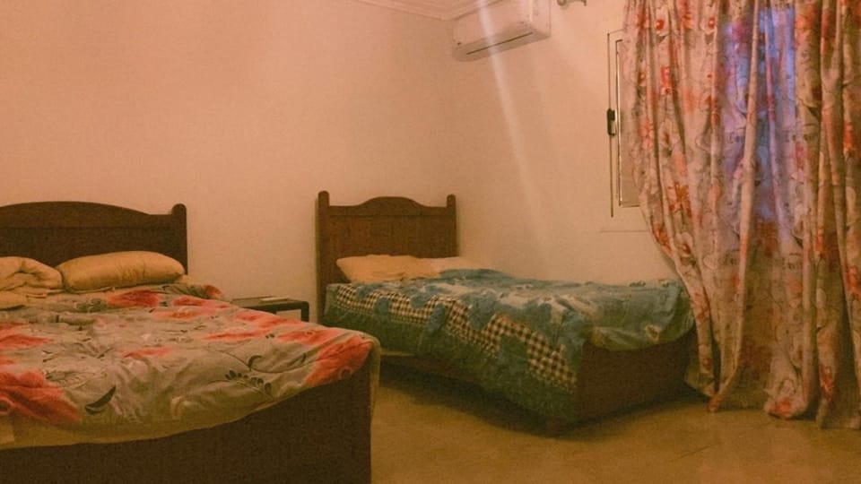 شقة في مدينة الشيخ زايد بحديقة خاصة Apartment in Egypt