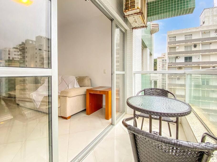 Day, View (from property/room), Seating area, Dining area