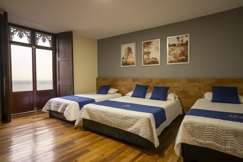 Bed, Photo of the whole room, Bedroom, City view, Breakfast