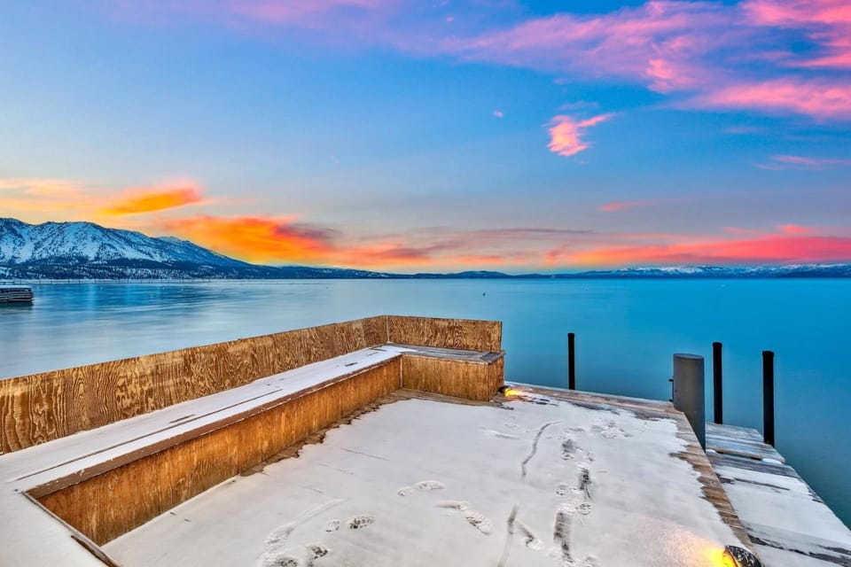 Lakefront legacy luxury South Lake Tahoe Estate House in Lake Tahoe