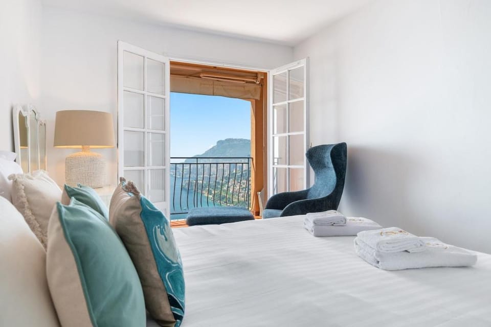 Bed, View (from property/room), Balcony/Terrace, Photo of the whole room, Bedroom, towels
