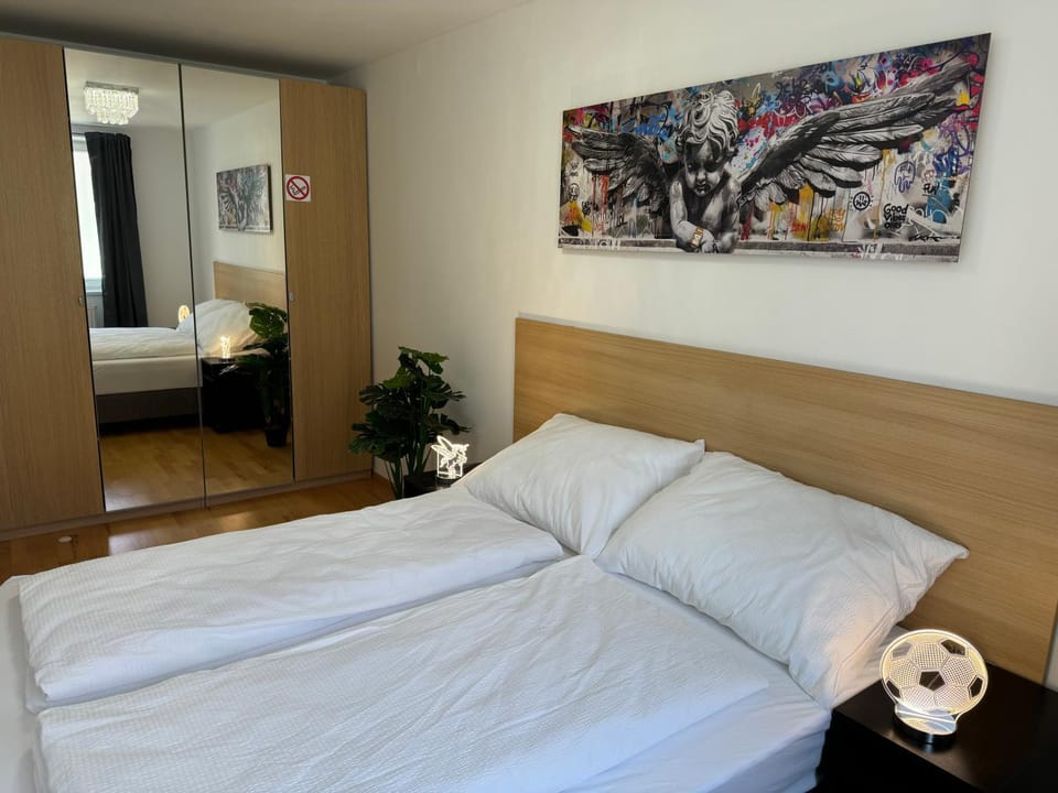Bed, Bedroom