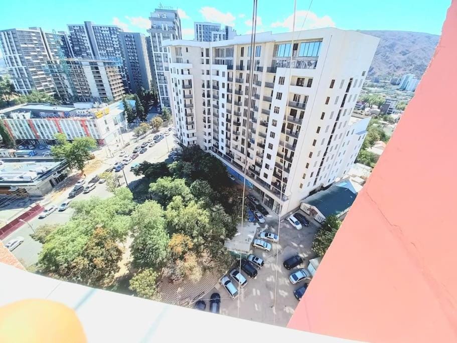 Уютная квартира в очень удобном районе Apartment in Tbilisi, Georgia