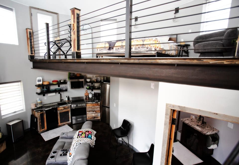 The Silo Loft at Goose Lake Lane House in Glendale