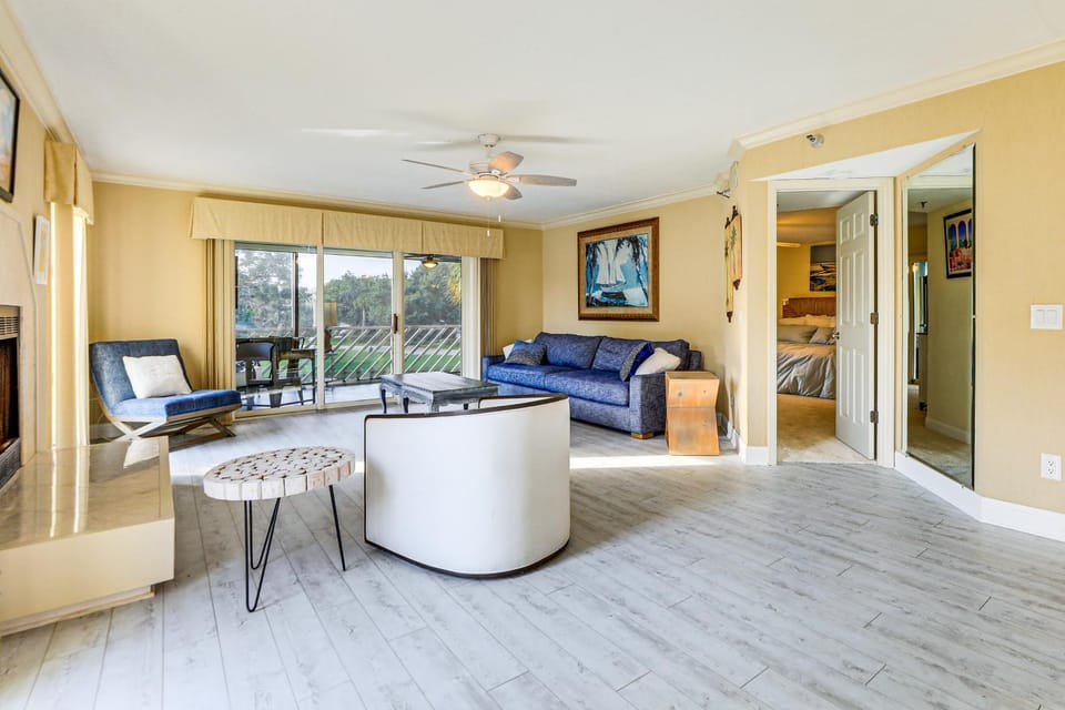 Kayaks, Bikes & Bay Access: Bradenton Escape! House in Longboat Key