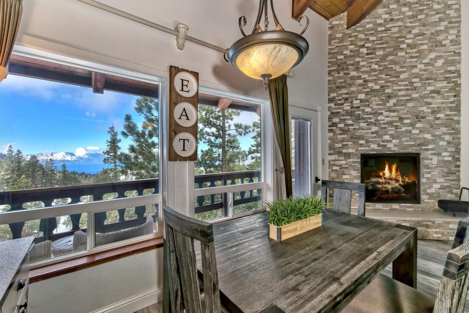 Mv17 amazing lake view spacious ski cabin Cabin in Kingsbury