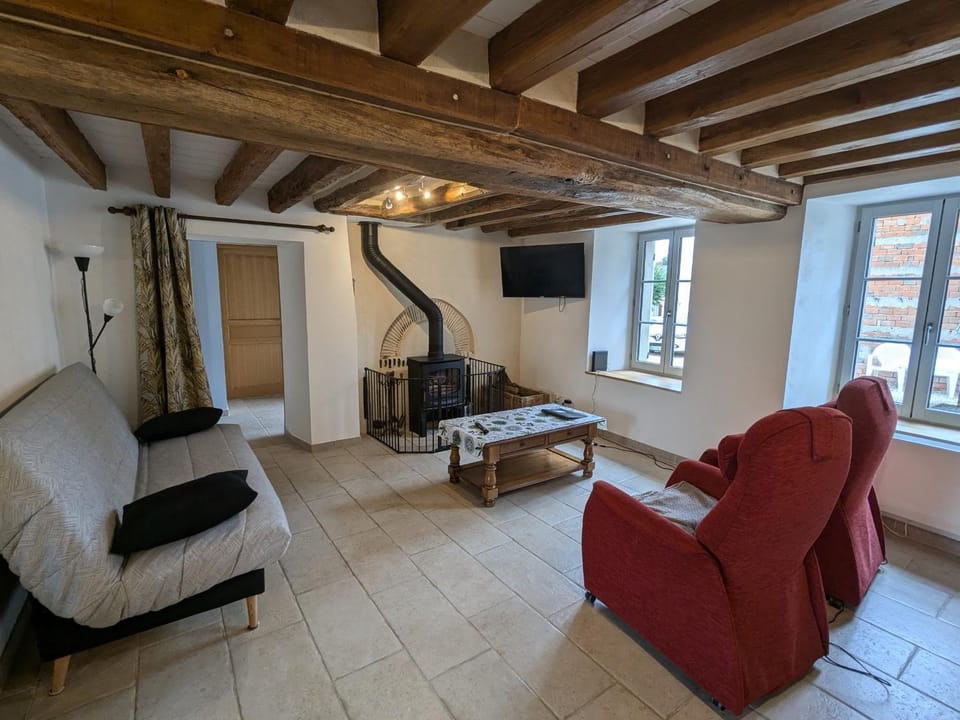 Gîte familial rénové avec jardin, proche forêt d'Orléans et activités, à 1h d'Orléans et 2h de Paris - FR-1-590-439 House in Centre-Val de Loire