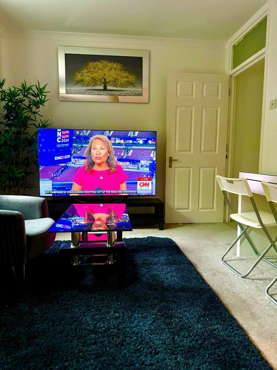 TV and multimedia, Living room, Dining area