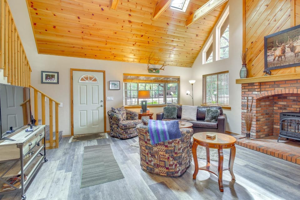 4 Mi to Lake: Pet-Friendly Cabin in Pinetop Cabin in Arizona
