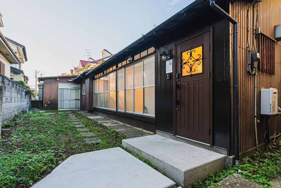 Property building, Day