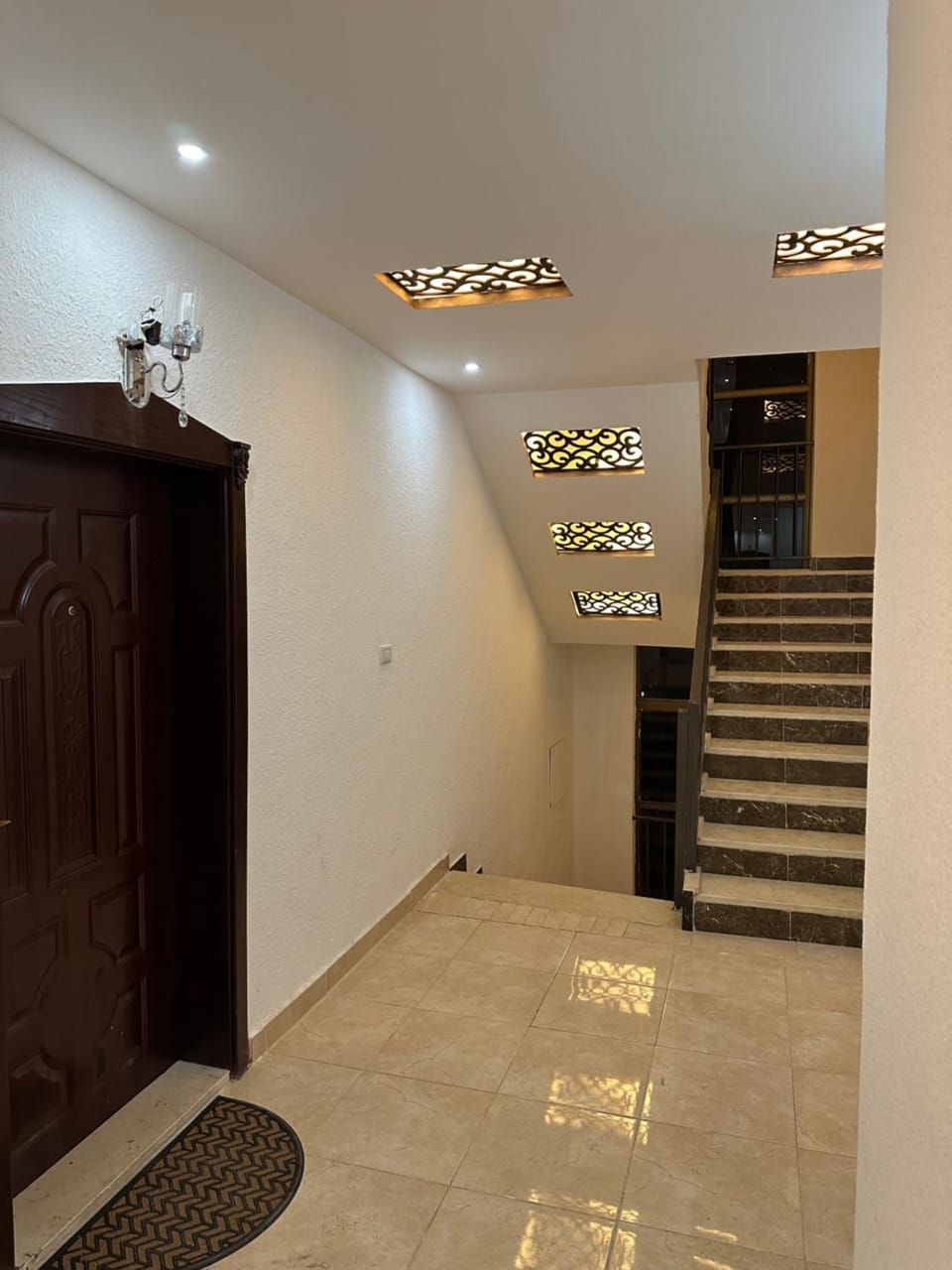 Airport Road شارع المطار Apartment in Africa