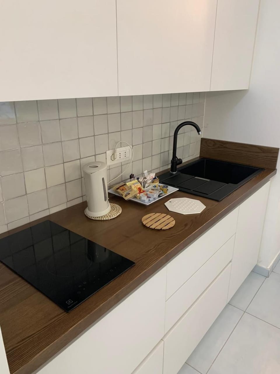 Kitchen or kitchenette, stove