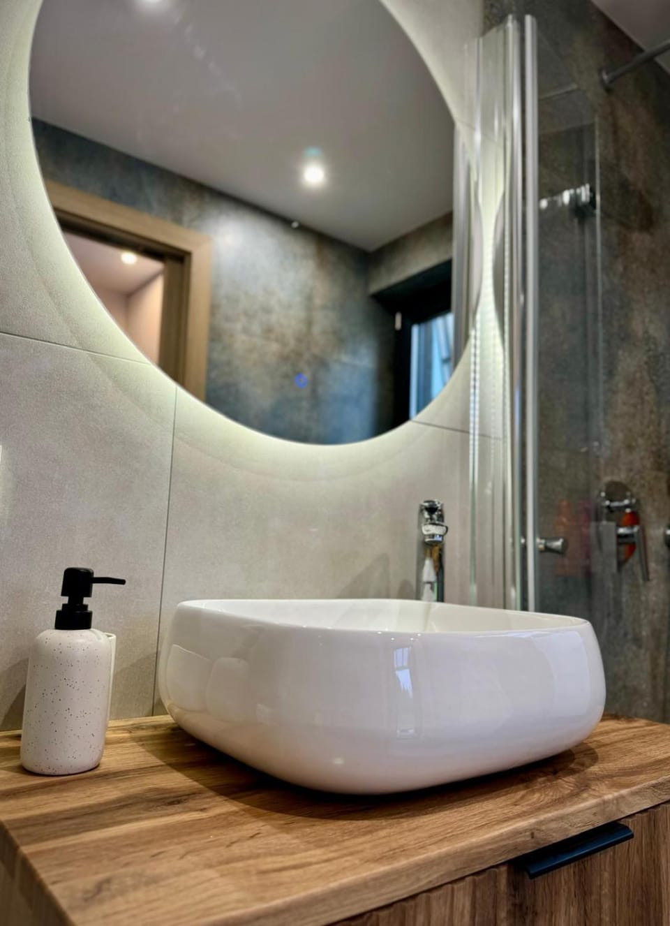 Shower, Bathroom