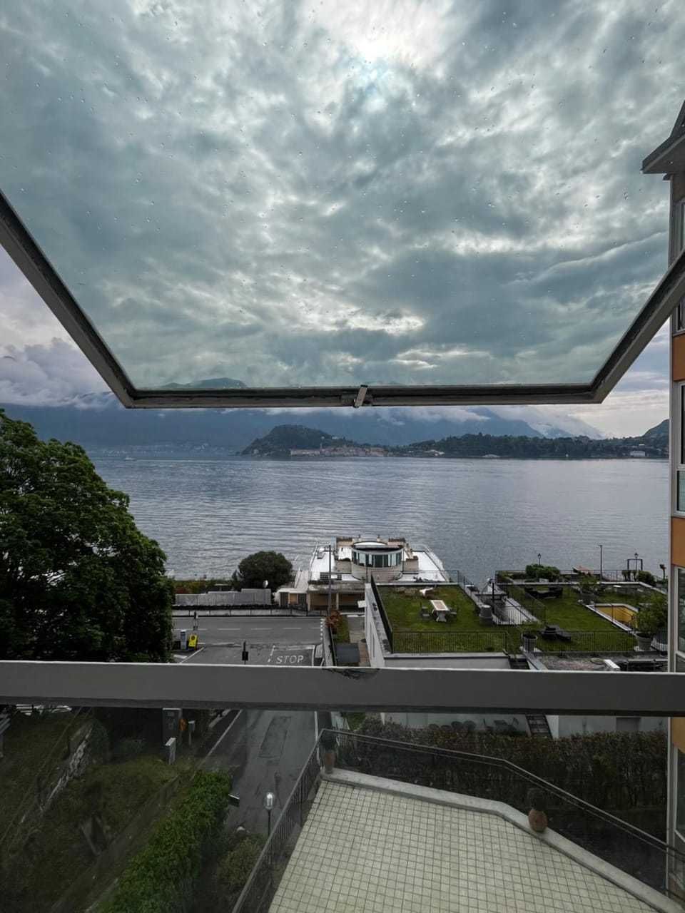 Panoramico Appartamento Fronte Lago Apartment in Cadenabbia