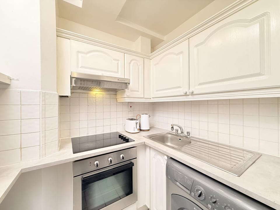 Kitchen or kitchenette, dishwasher, minibar, pet friendly, stove, toaster