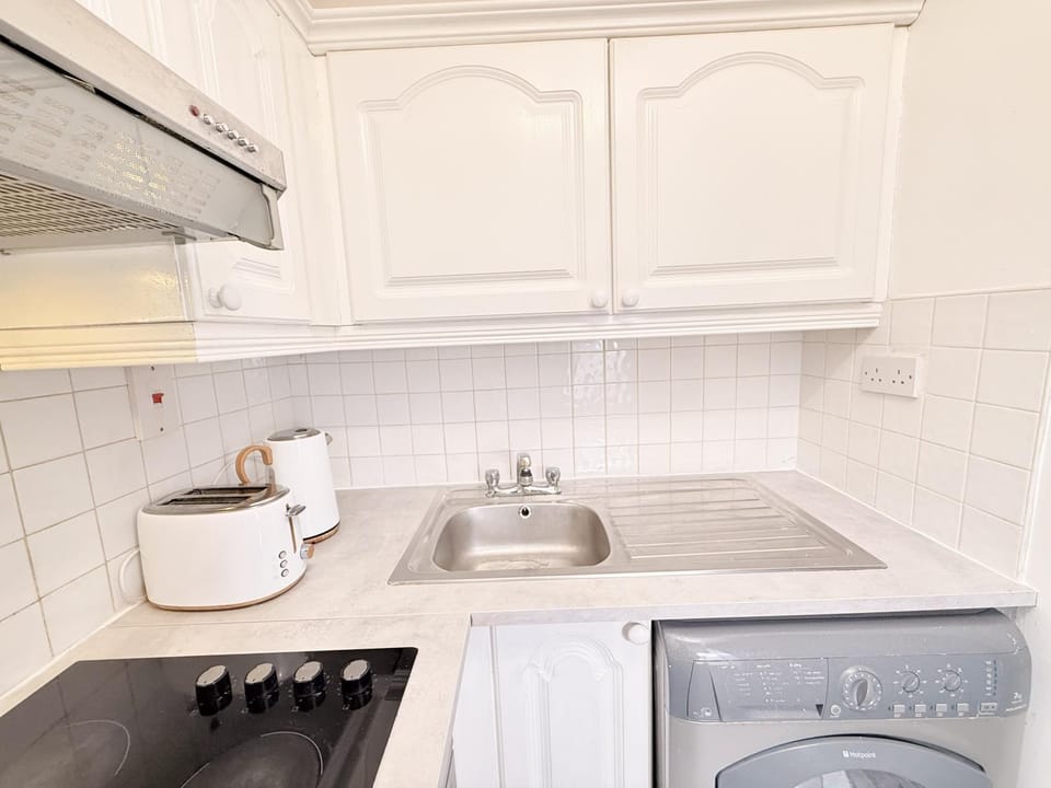 Kitchen or kitchenette, dishwasher, minibar, pet friendly, stove