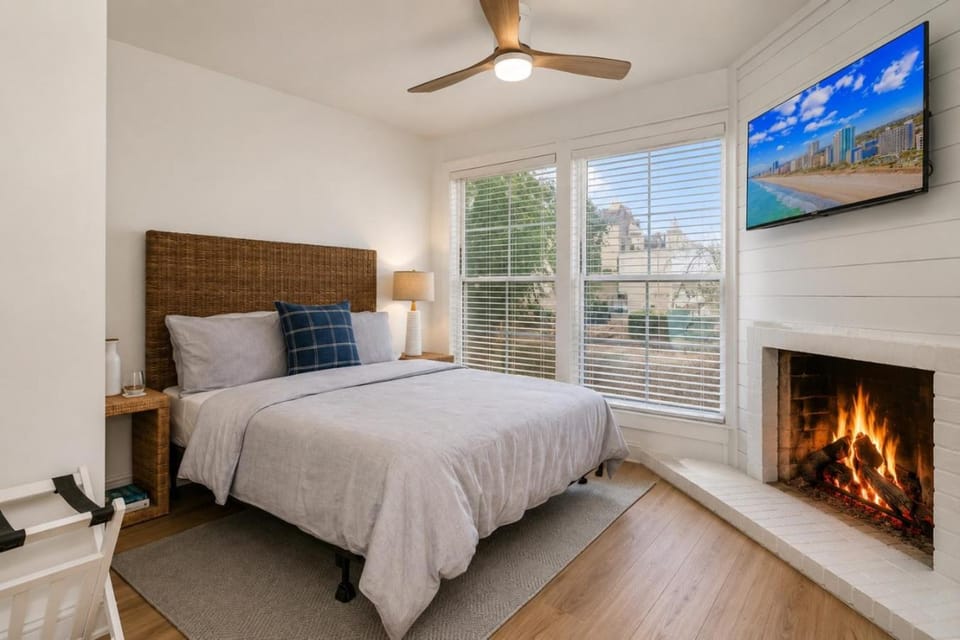 Sunny Shore Retreat Near Beach House in Myrtle Beach