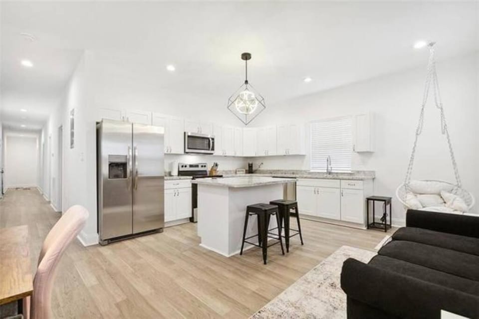 Luxury 6BR Oasis near French Qtr Apartment in New Orleans