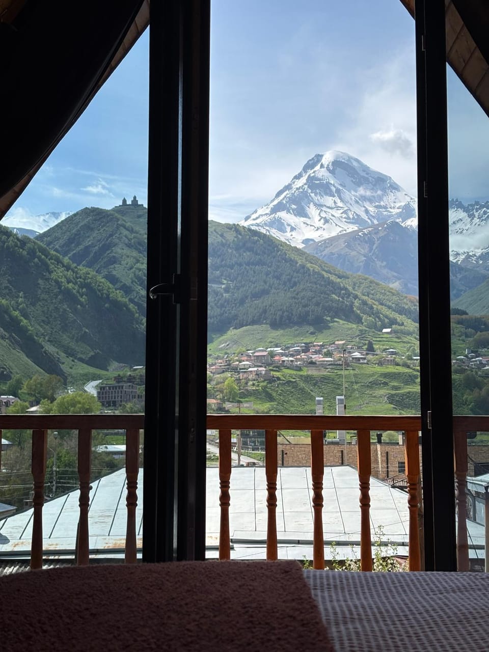 Nearby landmark, Day, Natural landscape, View (from property/room), Balcony/Terrace, Lake view, Mountain view, River view