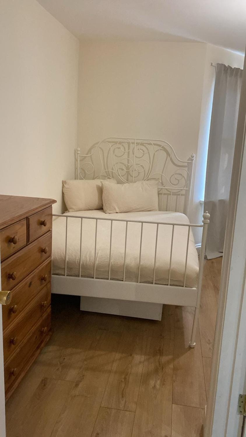 Spacious 4 bedroom house 30mins from London Bridge House in Dartford