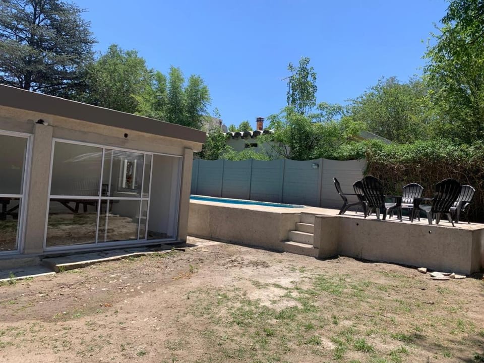 Property building, Spring, Day, Garden, Garden view