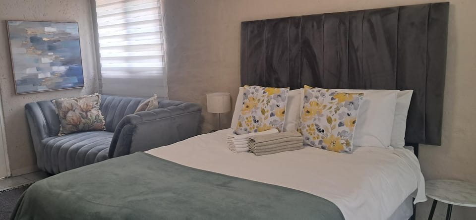 Achimer at 44 Bed and Breakfast in North West, South Africa