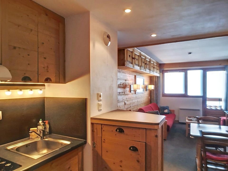 Appartement 2 pièces 5 pers, ski aux pieds, balcon sud-ouest - FR-1-178-389 Apartment in Les Allues