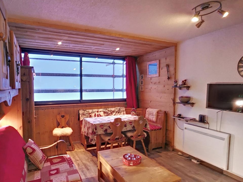 Charmant 3 pièces aux Menuires - Ski aux pieds, Parking, Wifi inclus Apartment in Les Allues