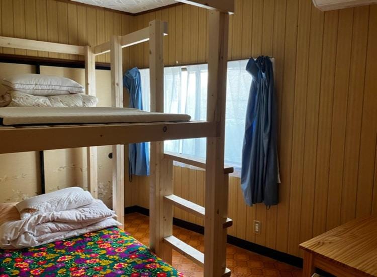 Bed, Bedroom, bunk bed