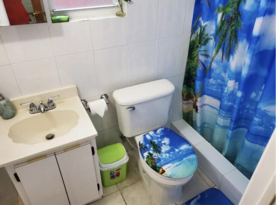 Toilet, Bathroom