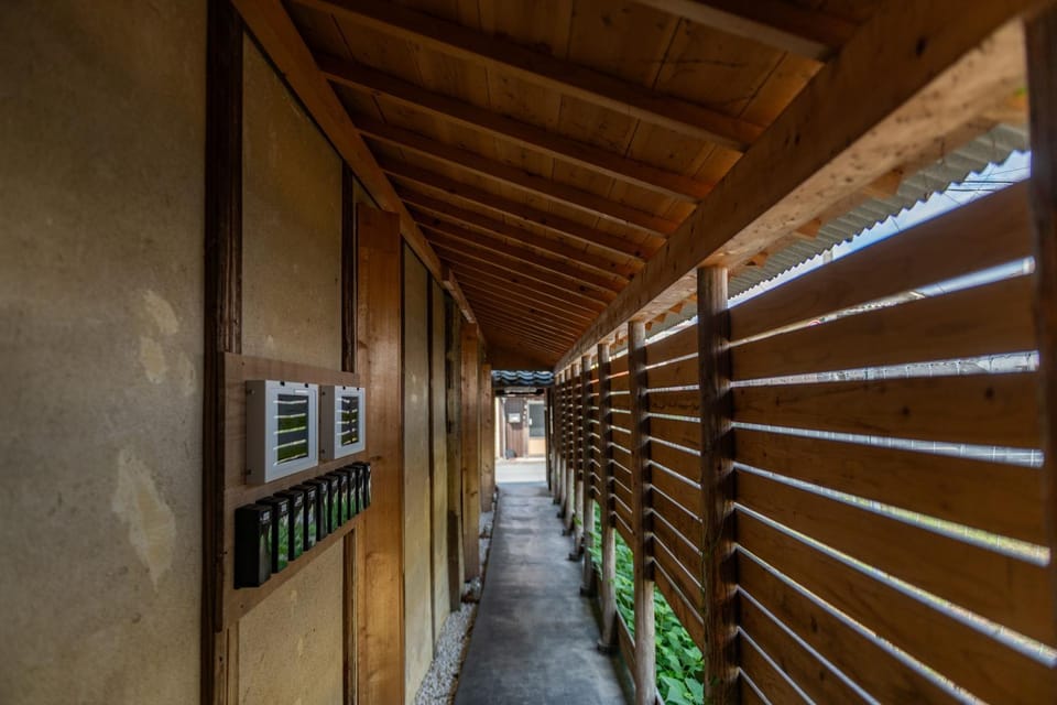 篠山城下町ゲストハウス quolo Bed and Breakfast in Hyogo Prefecture