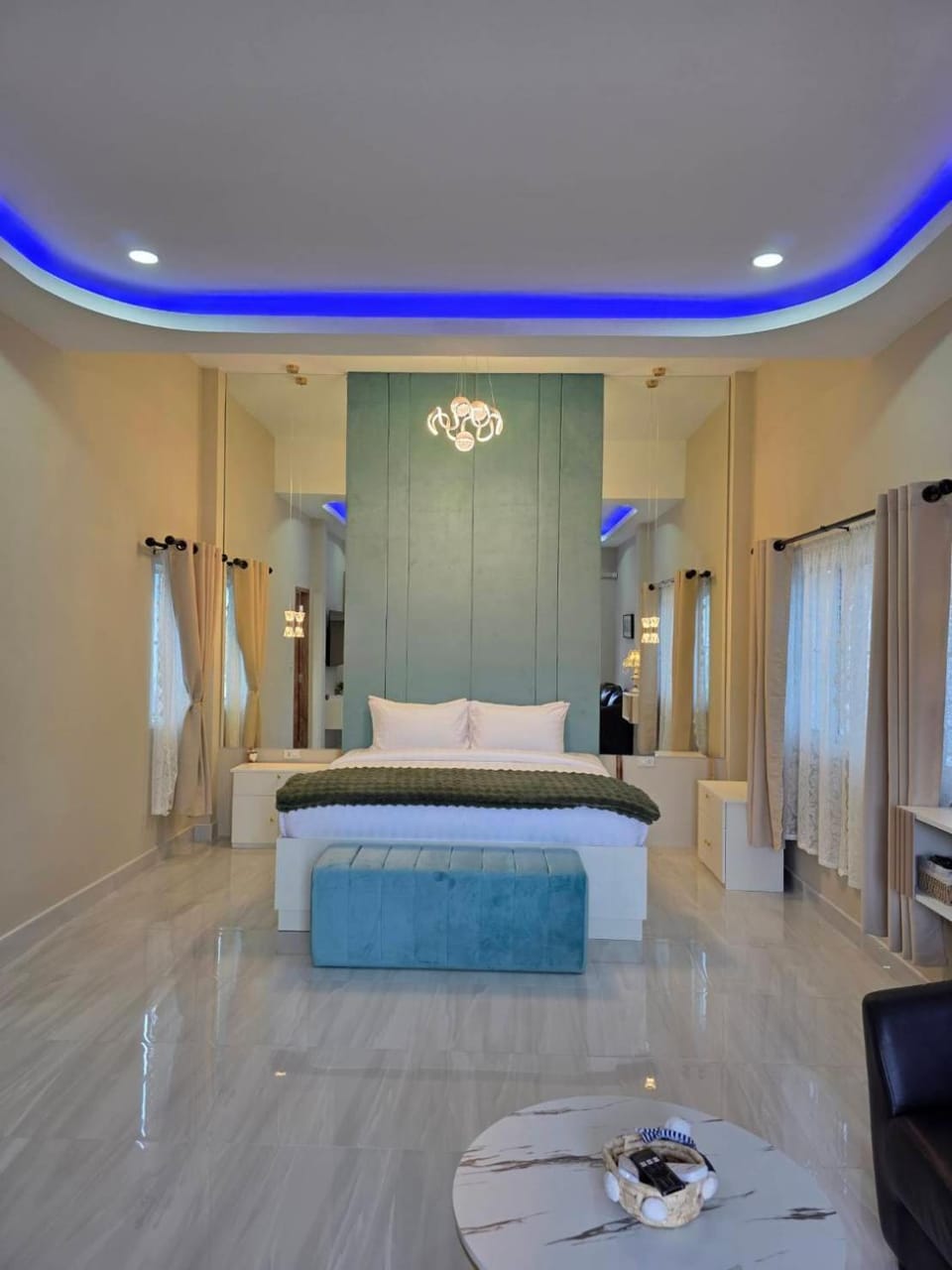 Tropical Oasis Aoyon Beach House House in Wichit