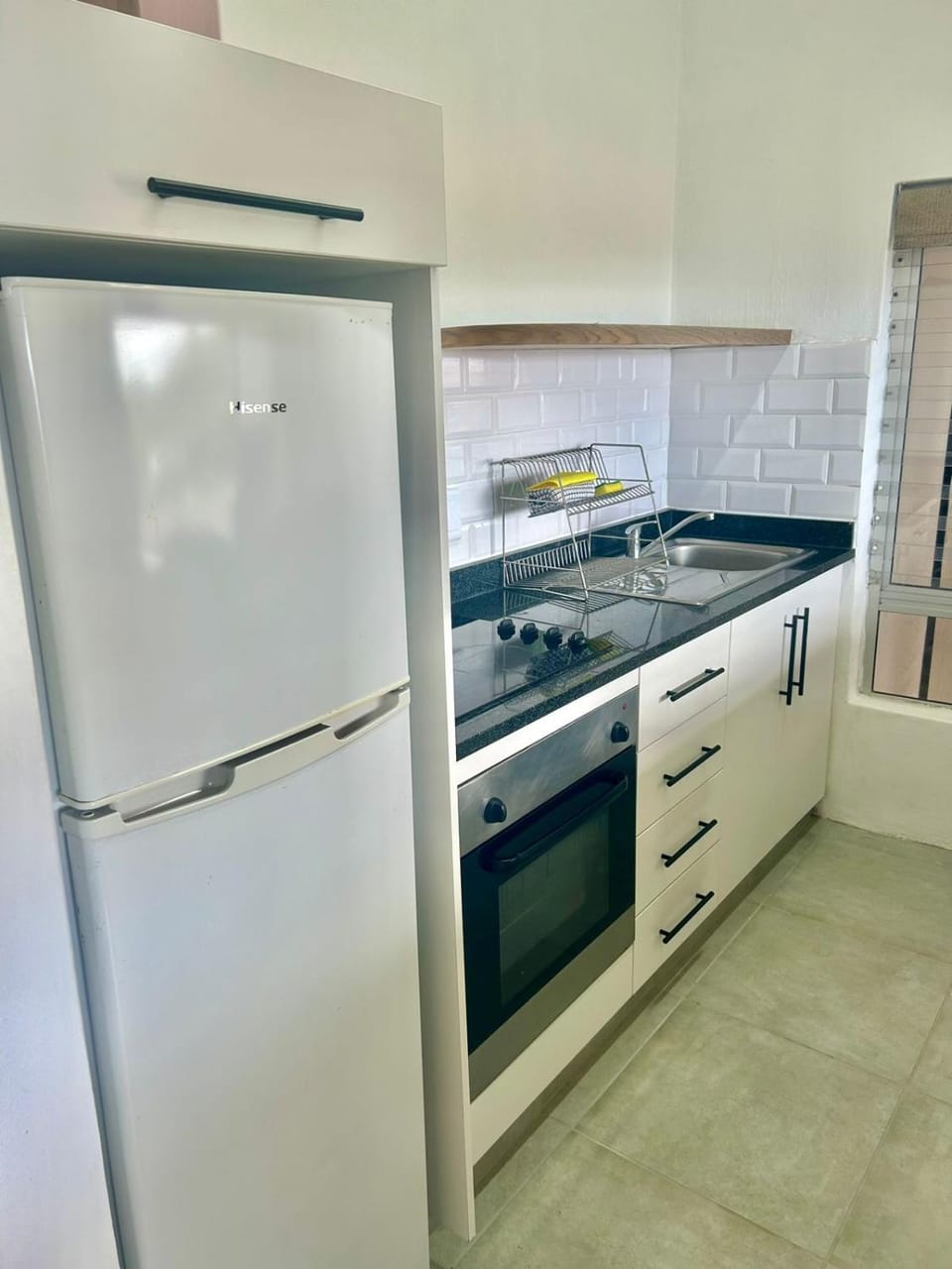 Kitchen or kitchenette, oven