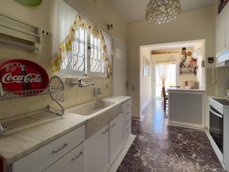 Kitchen or kitchenette, oven, stove