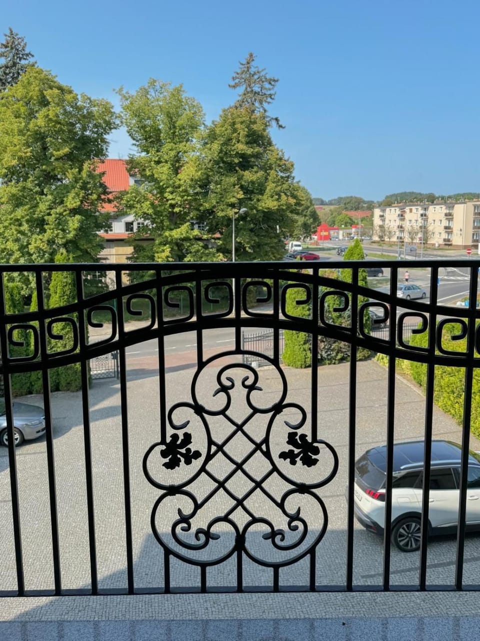 View (from property/room), Balcony/Terrace, Parking
