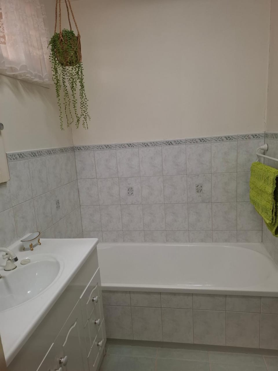 Bathroom, Bath
