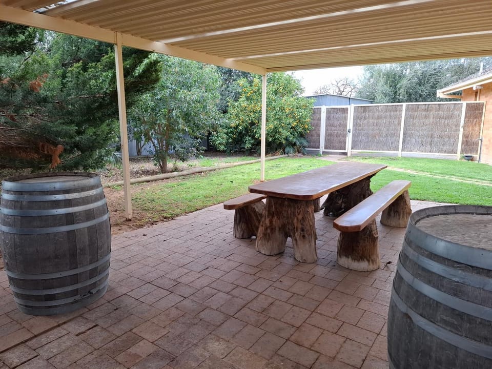 Dining area, Garden view