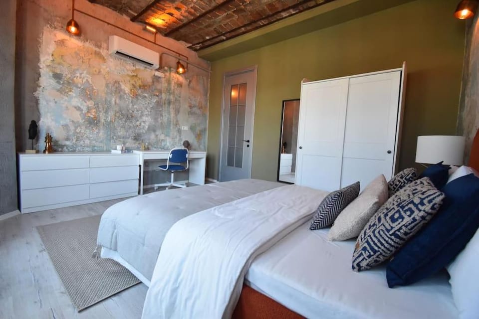Bed, Bedroom, wardrobe
