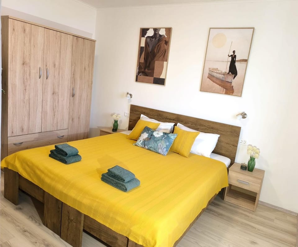 Room 'Šima' with private bathroom and free air-conditioned summer kitchen Bed and Breakfast in Dubrovnik-Neretva County