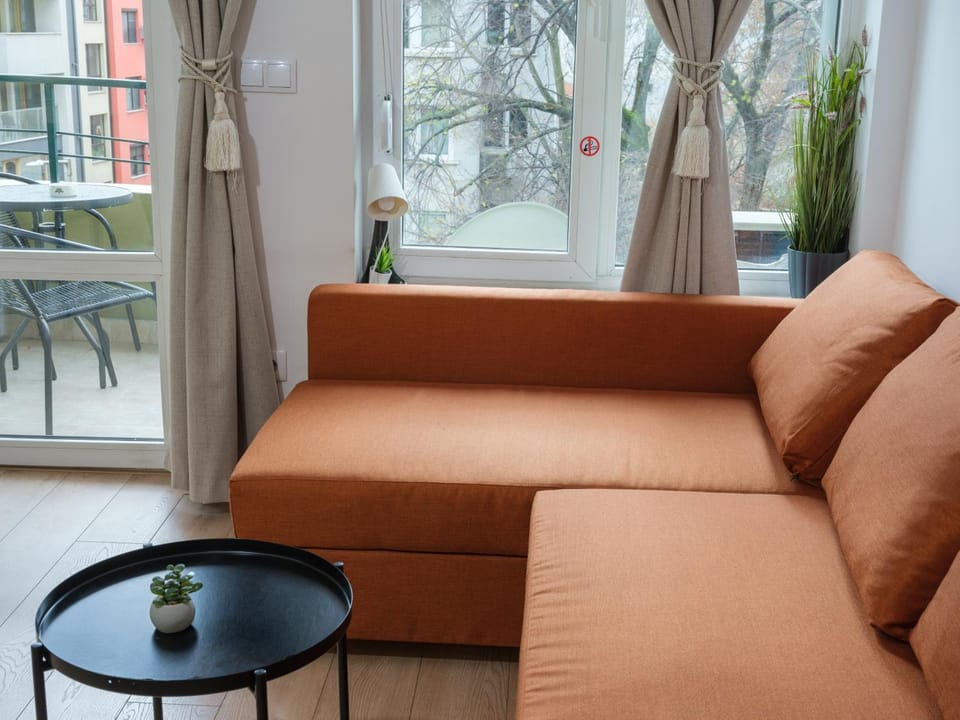 Living room, Street view, Street view
