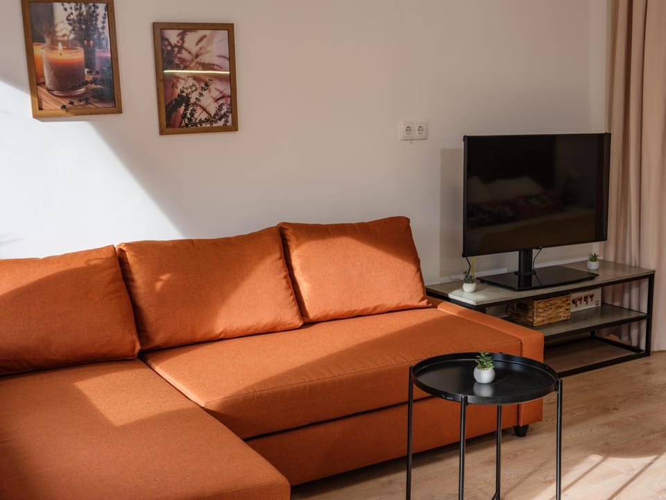 Dining area, Time of day, Family