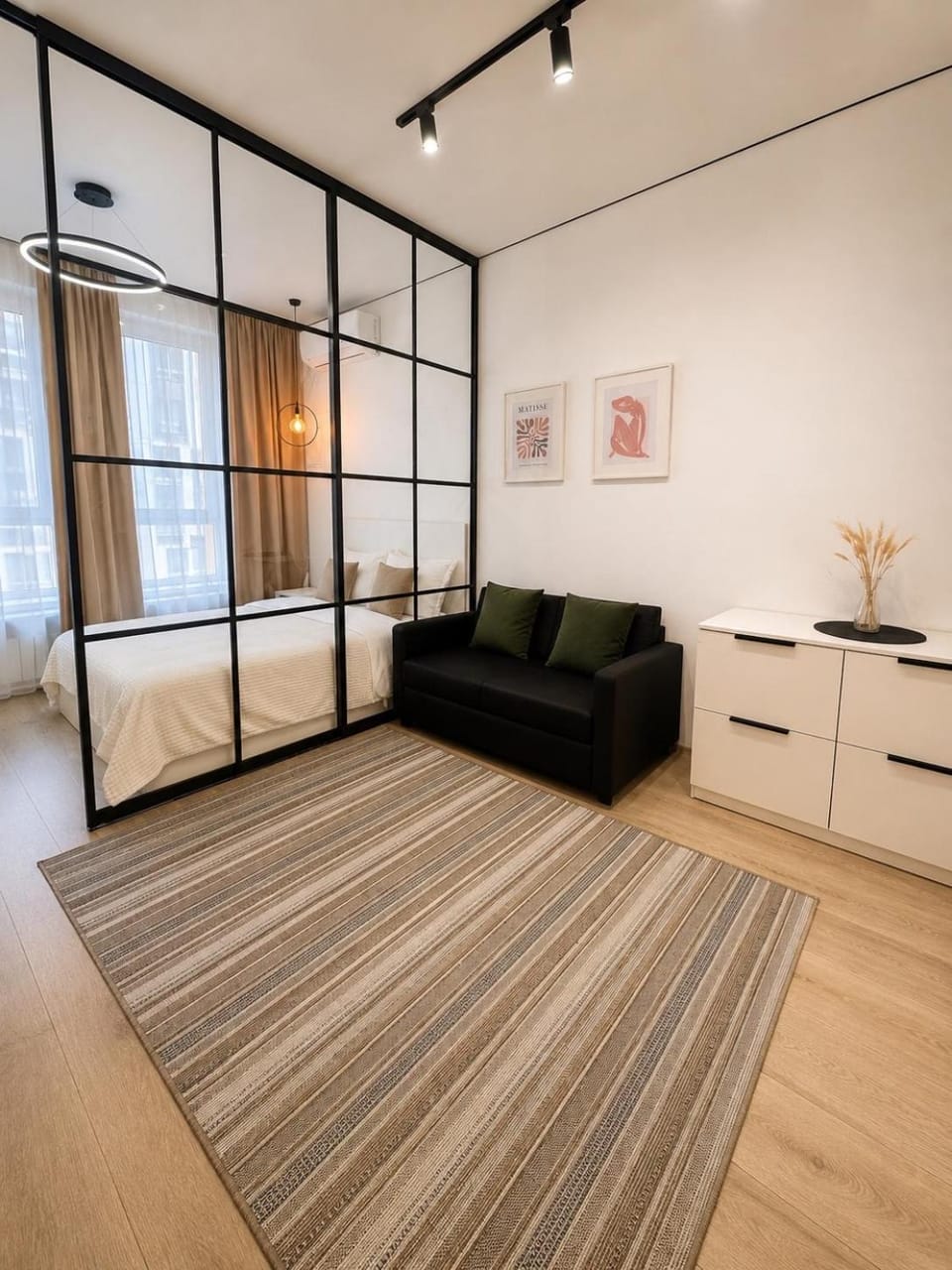 Дизайнерские апартаменты Комфорт в ЖК Raiymbek Apartment in Almaty