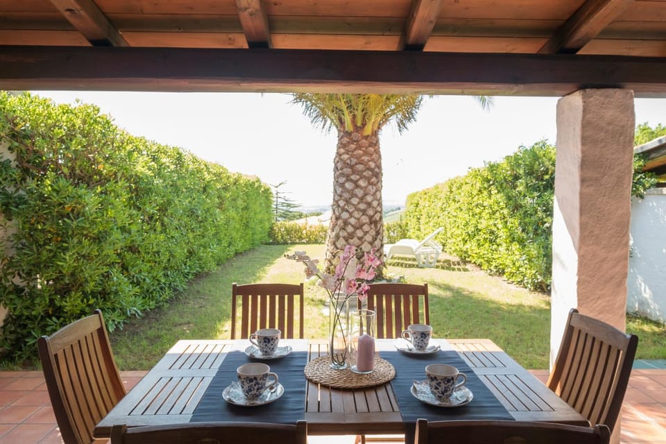 Patio, Garden view
