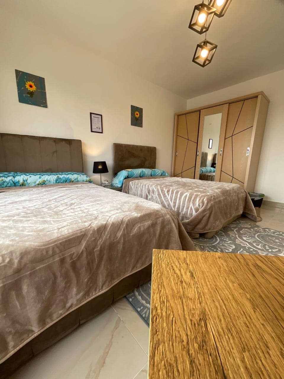 Bed, Photo of the whole room, Seating area, Bedroom